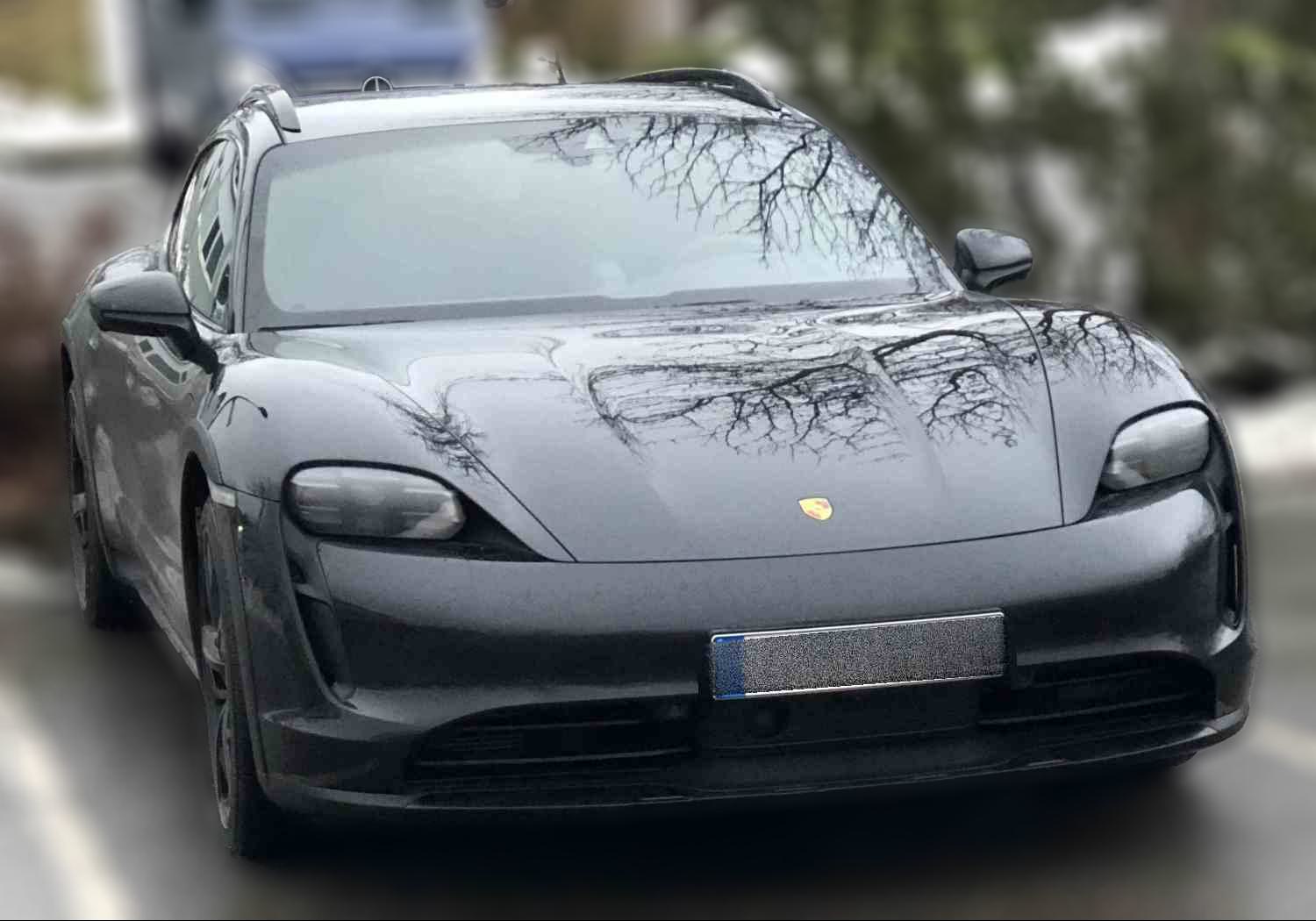 Porsche Taycan 4S 490hk