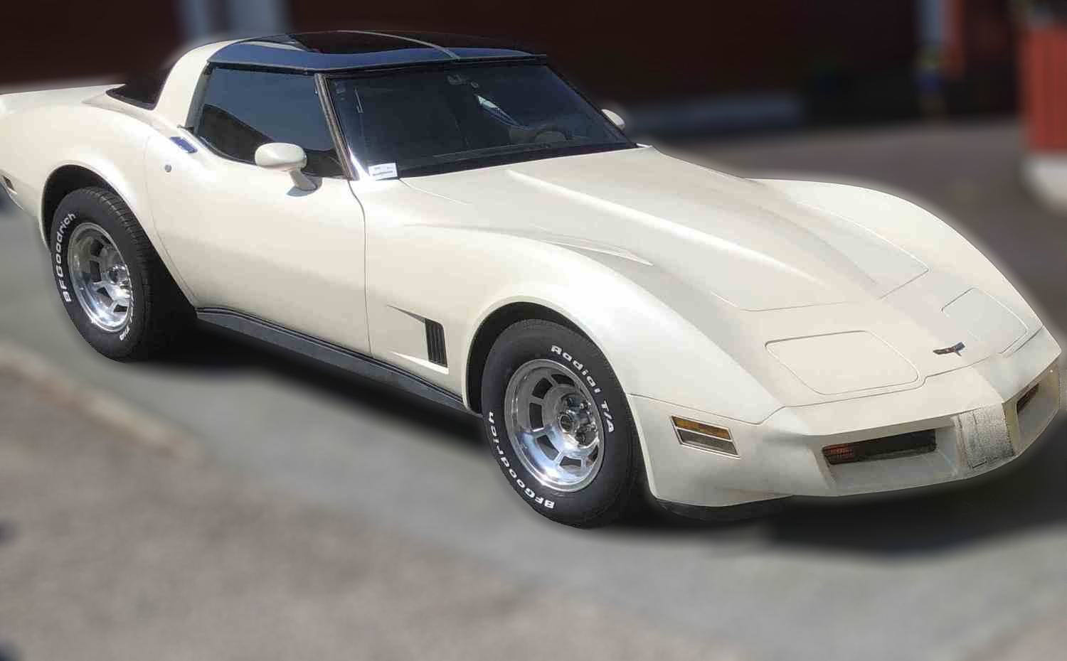 Chevrolet Corvette C3,   193 hk, L48