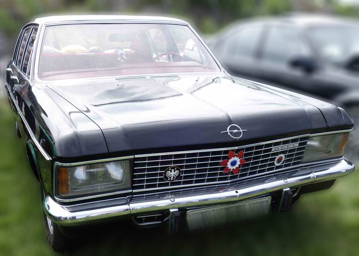 Opel Kapitan 4 dørs sedan