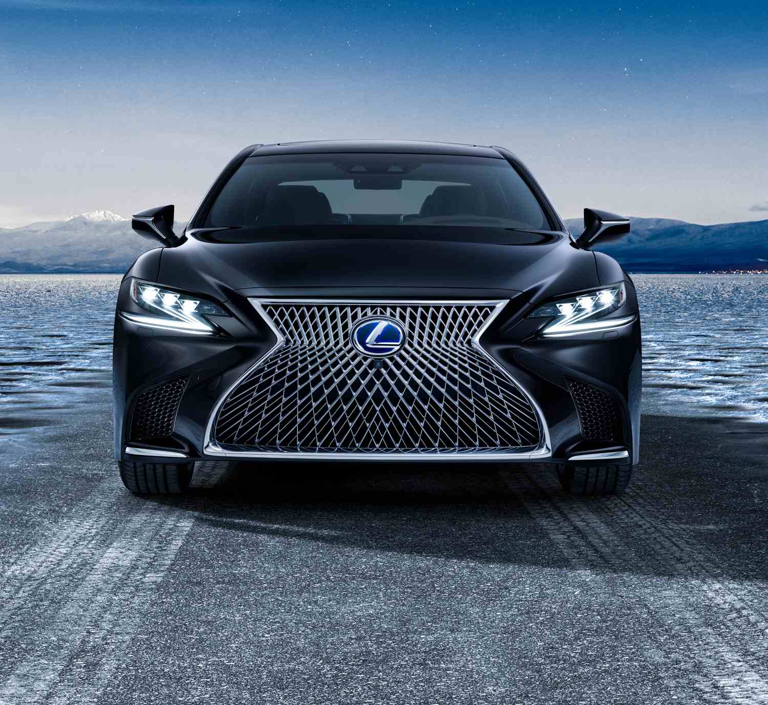 Lexus LS 500h AWD F Sport