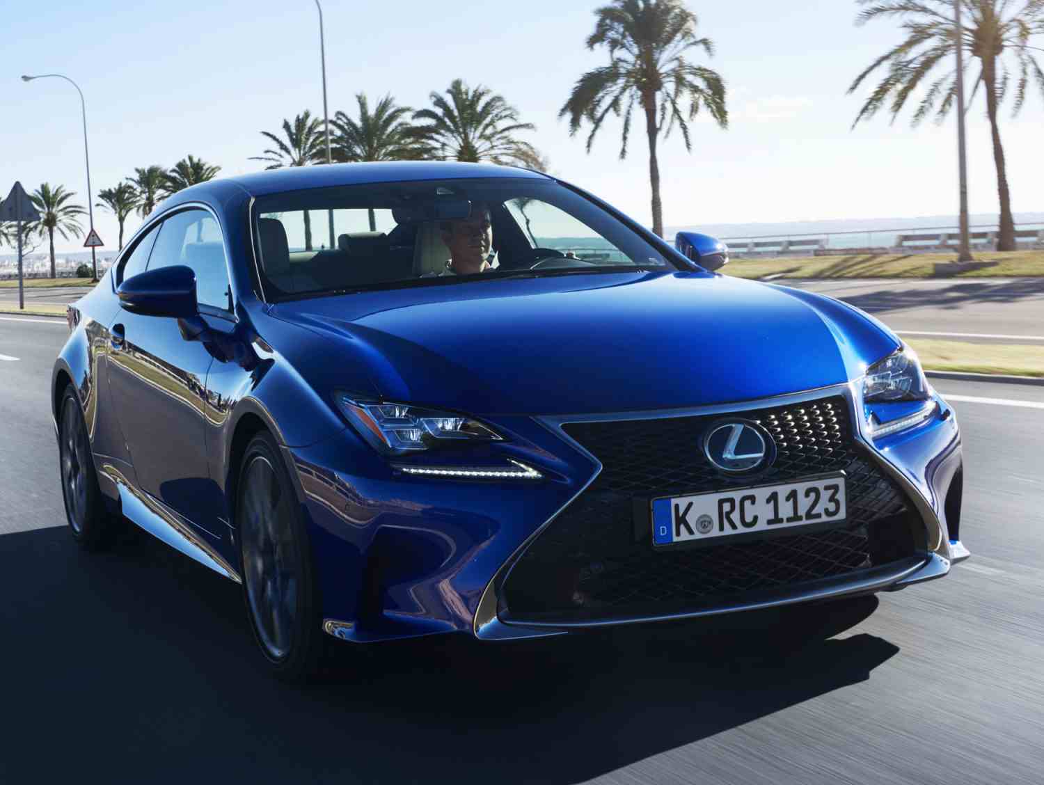 Lexus RC 300h F Sport S