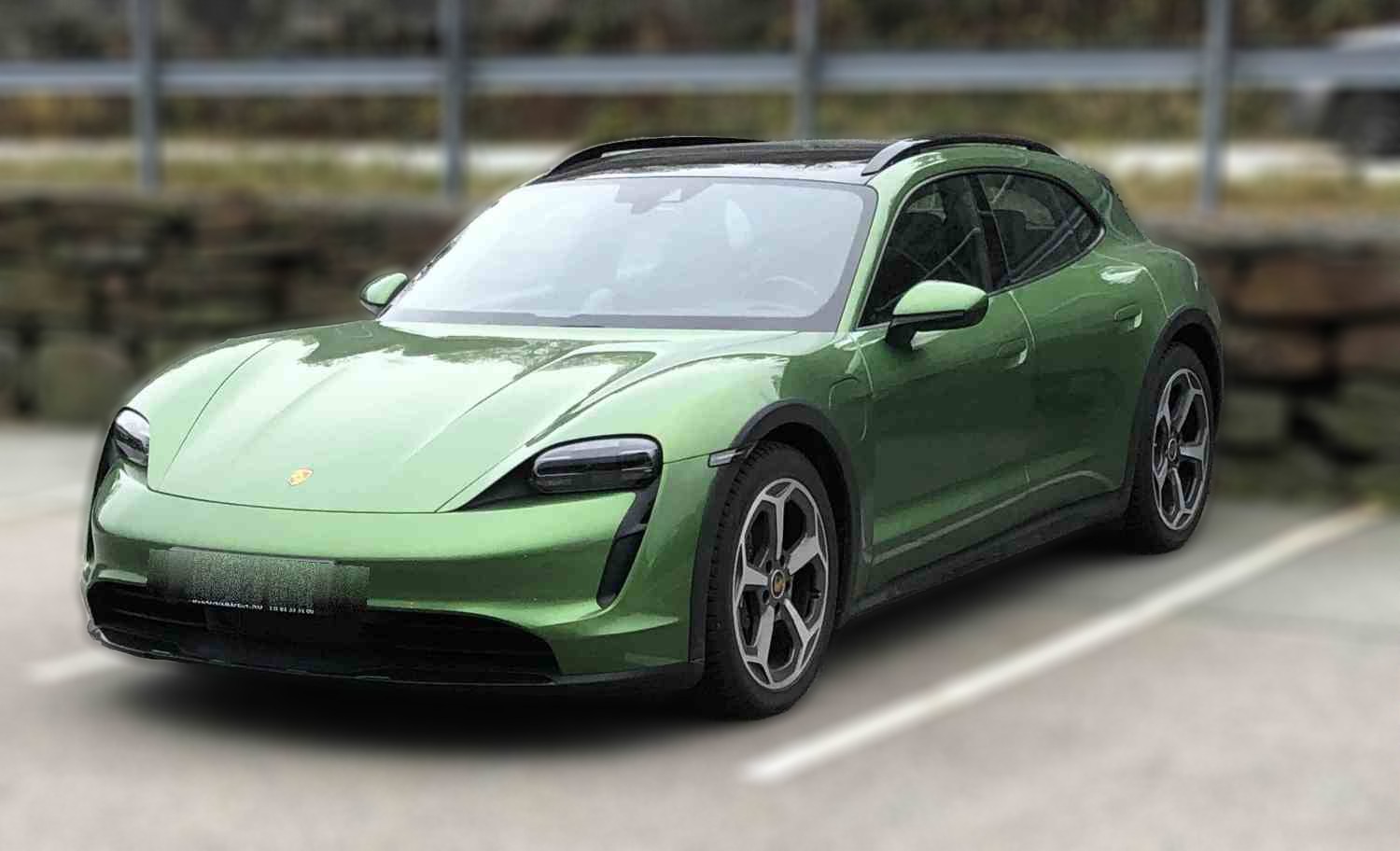 Porsche Taycan Performance battery, grønn