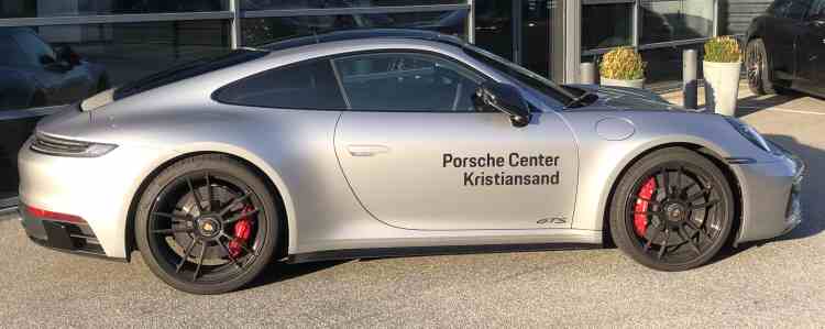Porsche 911 Carrera 4 GTS PDK