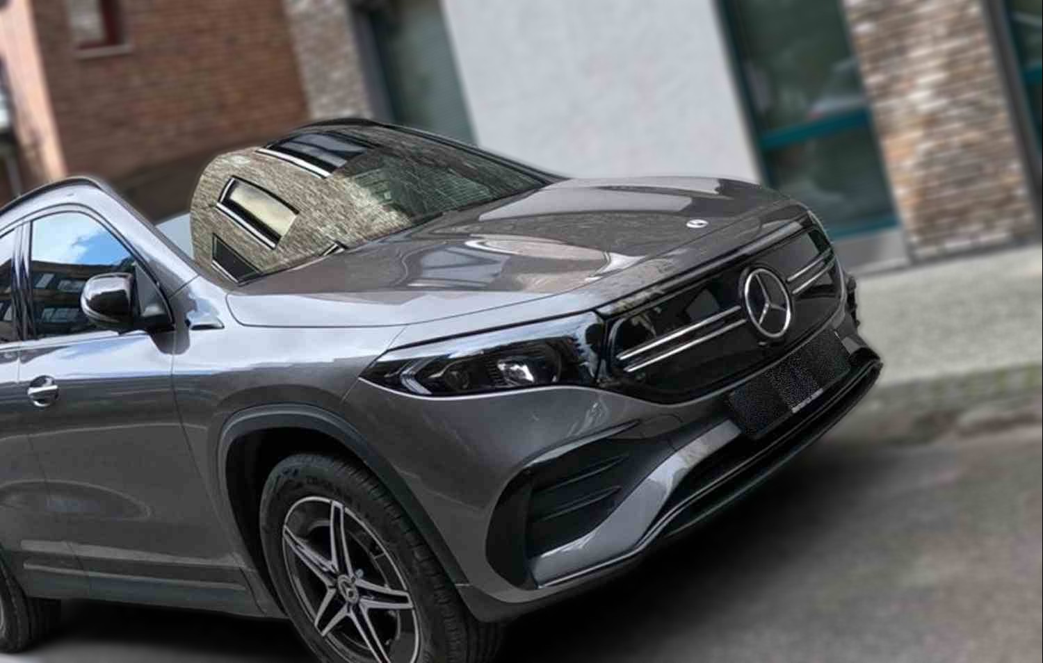Mercedes-Benz EQA 300 4matic