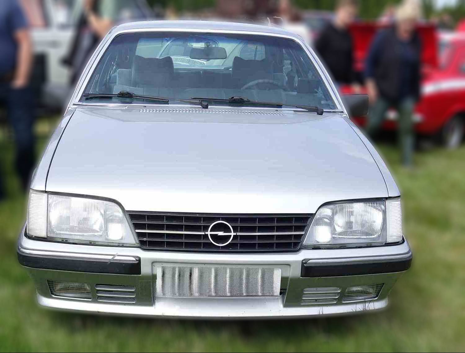 Opel Monza 2,5 E A2