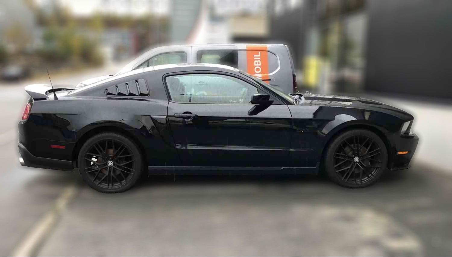Ford Mustang GT 2011 mod, 418hk