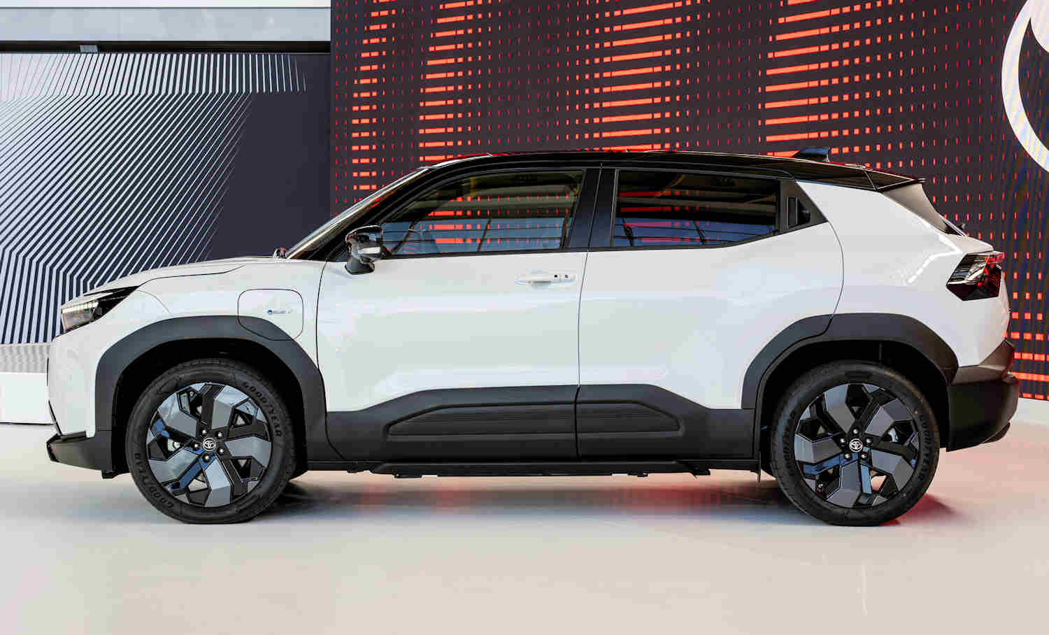 Toyota Urban-Cruiser Elektrisk 2WD 61 kwh executive