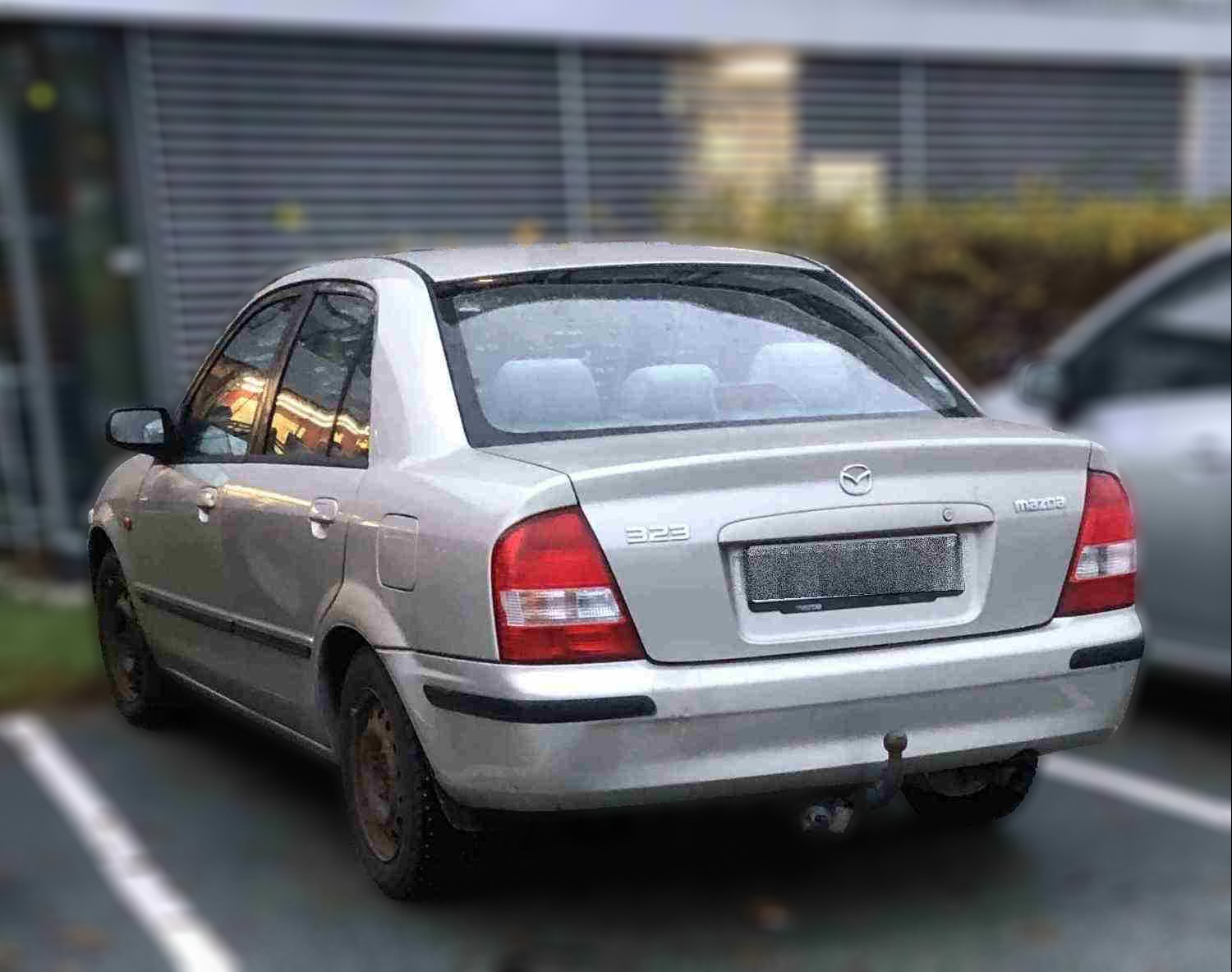 Mazda 323 323, sedan, 1,5, 88hk