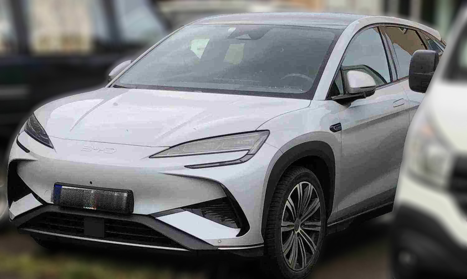 BYD Sealion 7 1 gen AWD 82,5 kWt Grå