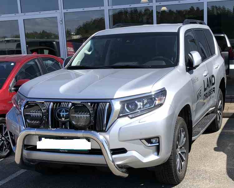 Toyota Land-Cruiser VX Varebil SUV 5d
