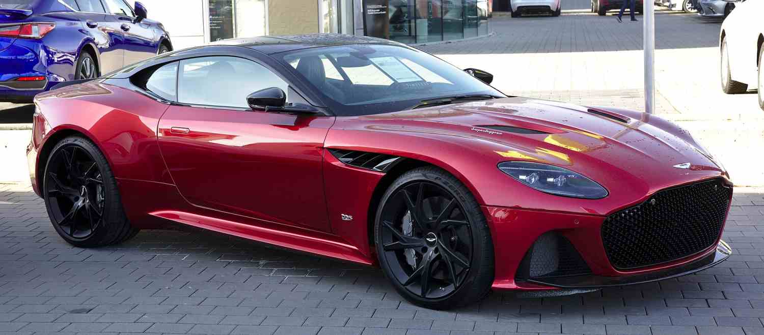 Aston Martin DBS Superleggera V12 coupe