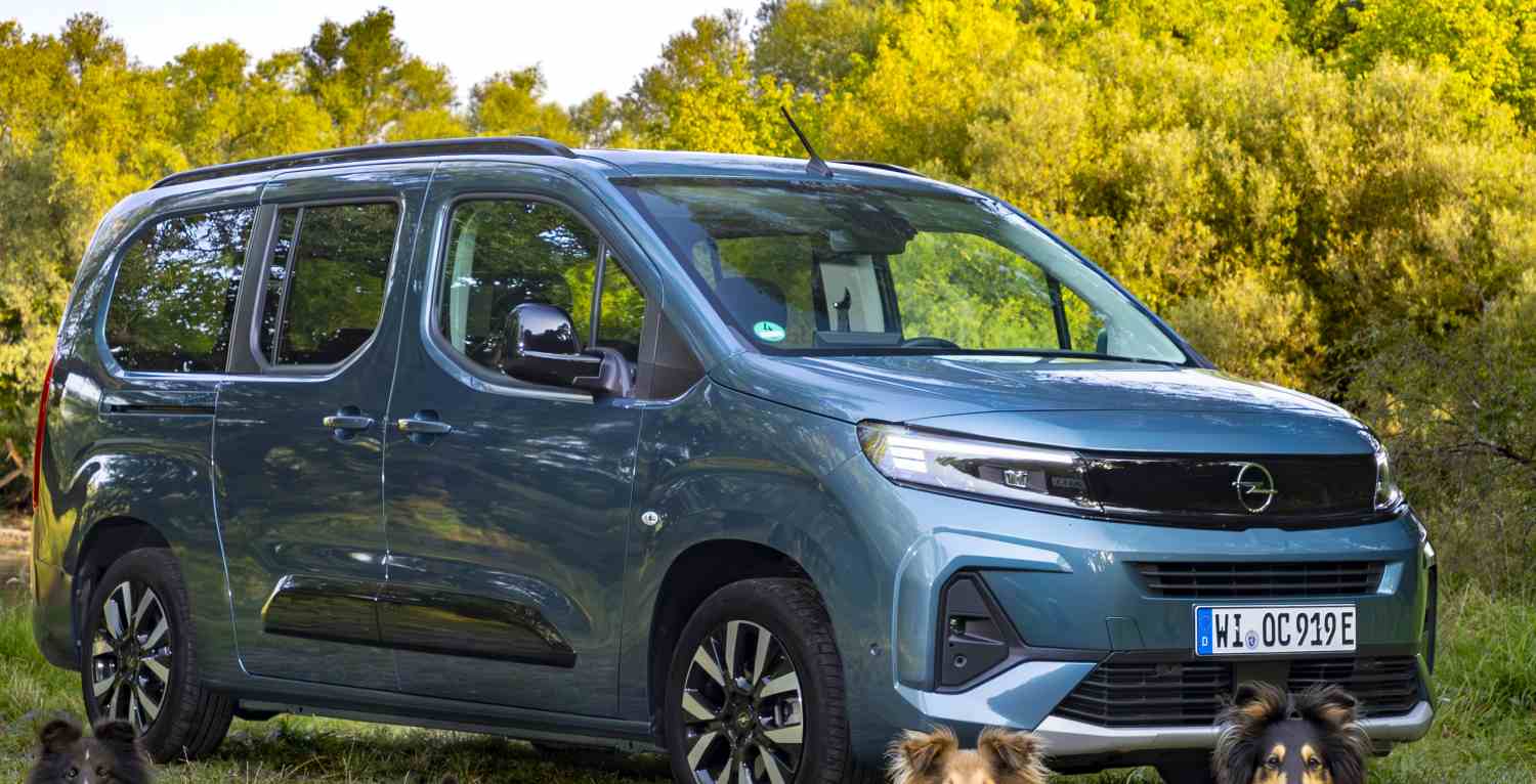 Opel Combo-e life minibuss COMBO-e LIFE ELEGANCE L2 50 kWh 136 AT (7seter)