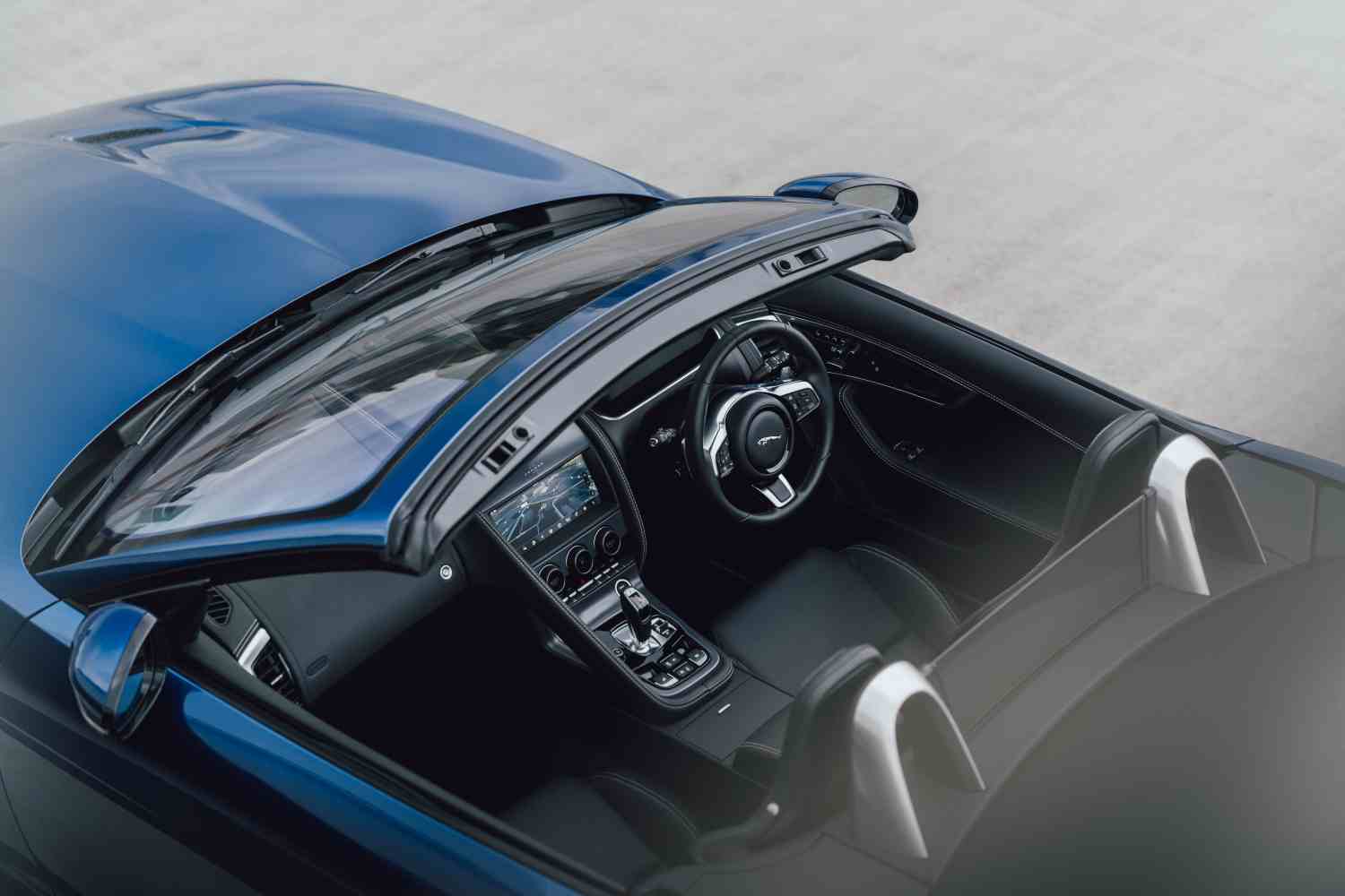 Jaguar F-Type F-TYPE 2,0 I4 300hk R-Dynamic cabriolet