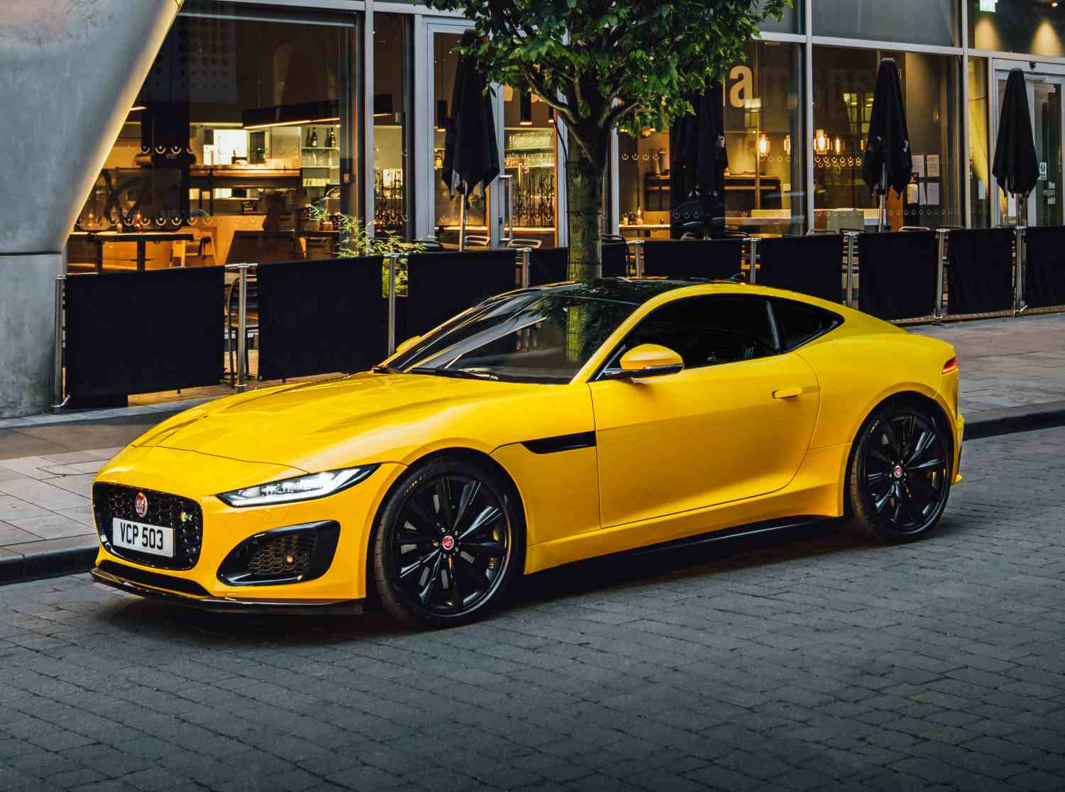 Jaguar F-Type F-TYPE R 5,0 V8 S/C 575hk AWD
