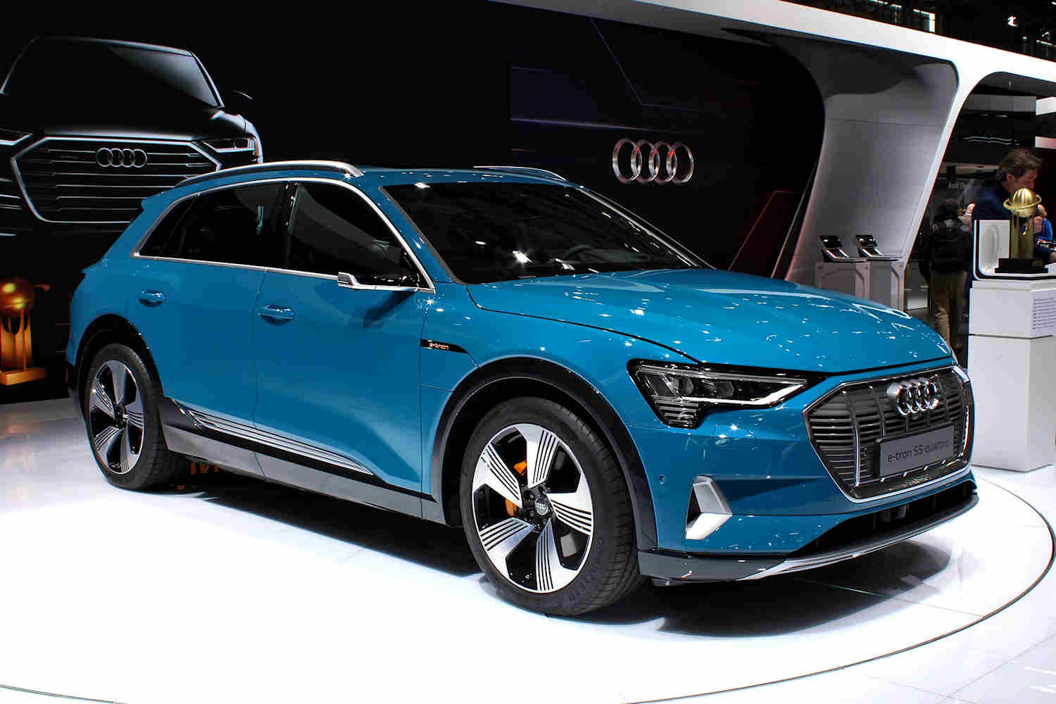 Audi E-tron 60 S