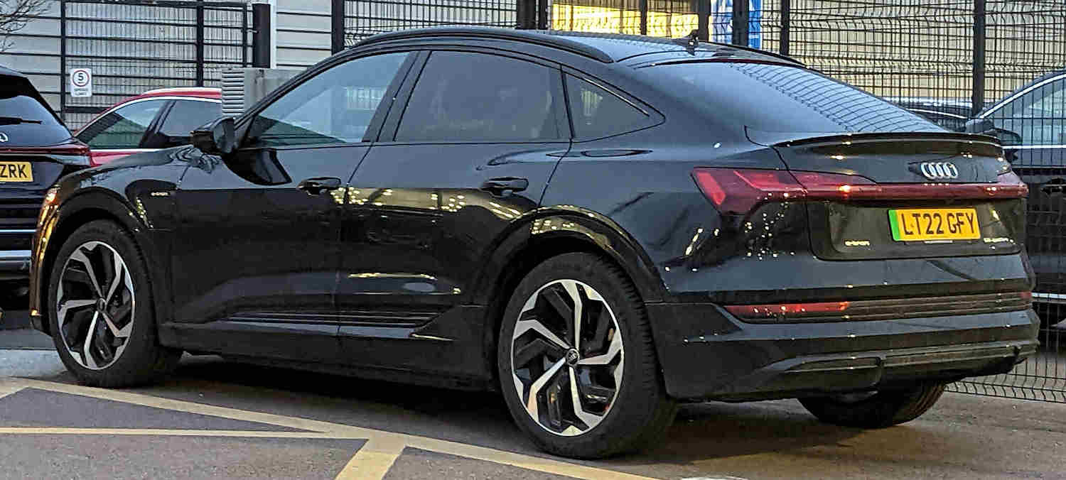 Audi E-tron 55 quattro S line Sport black edition