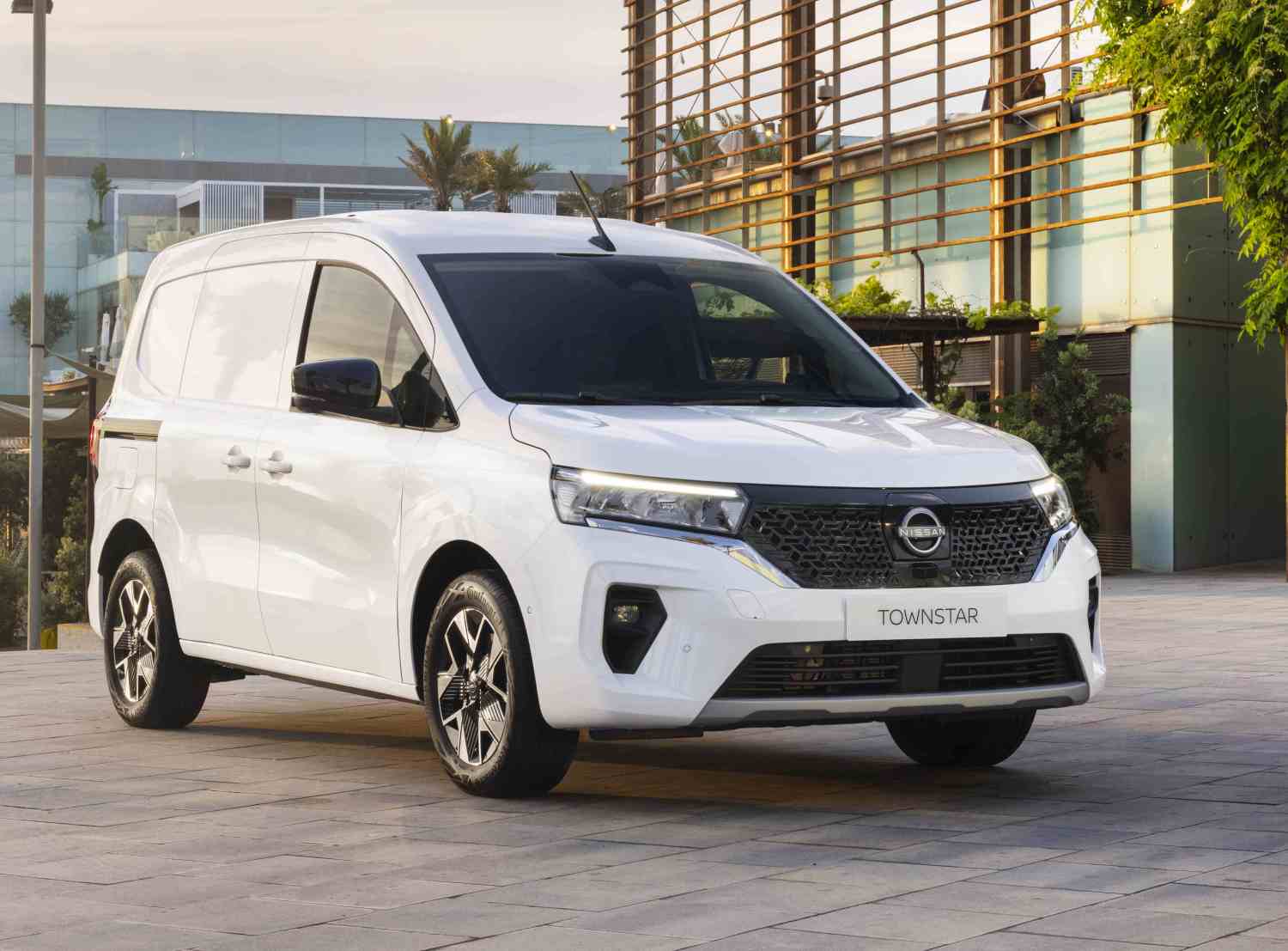 Nissan Townstar EV Nissan Townstar EV Tekna L2H1