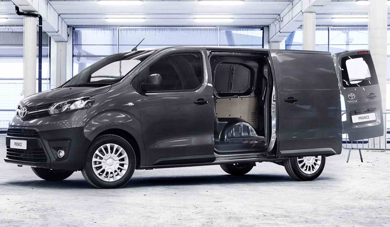 Toyota Proace Medium Comfort Sidehengslet Varebil L1 120 hk automat