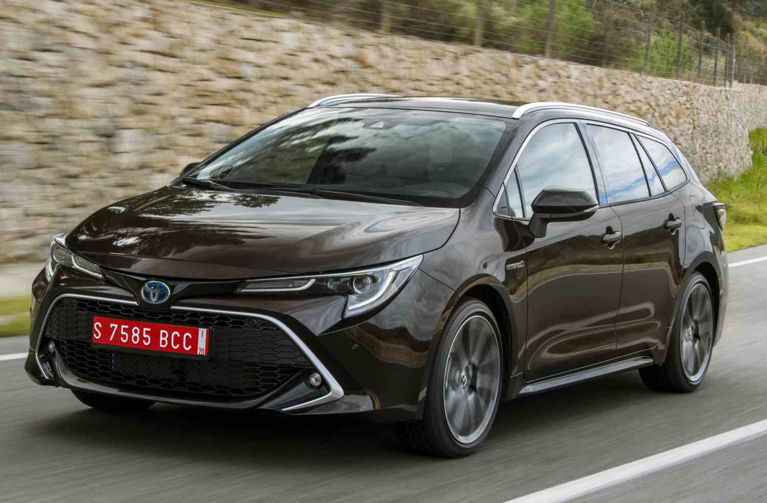 Toyota Corolla Stasjonsvogn Corolla 2,0 Hybrid Touring Sports Executive Panorama