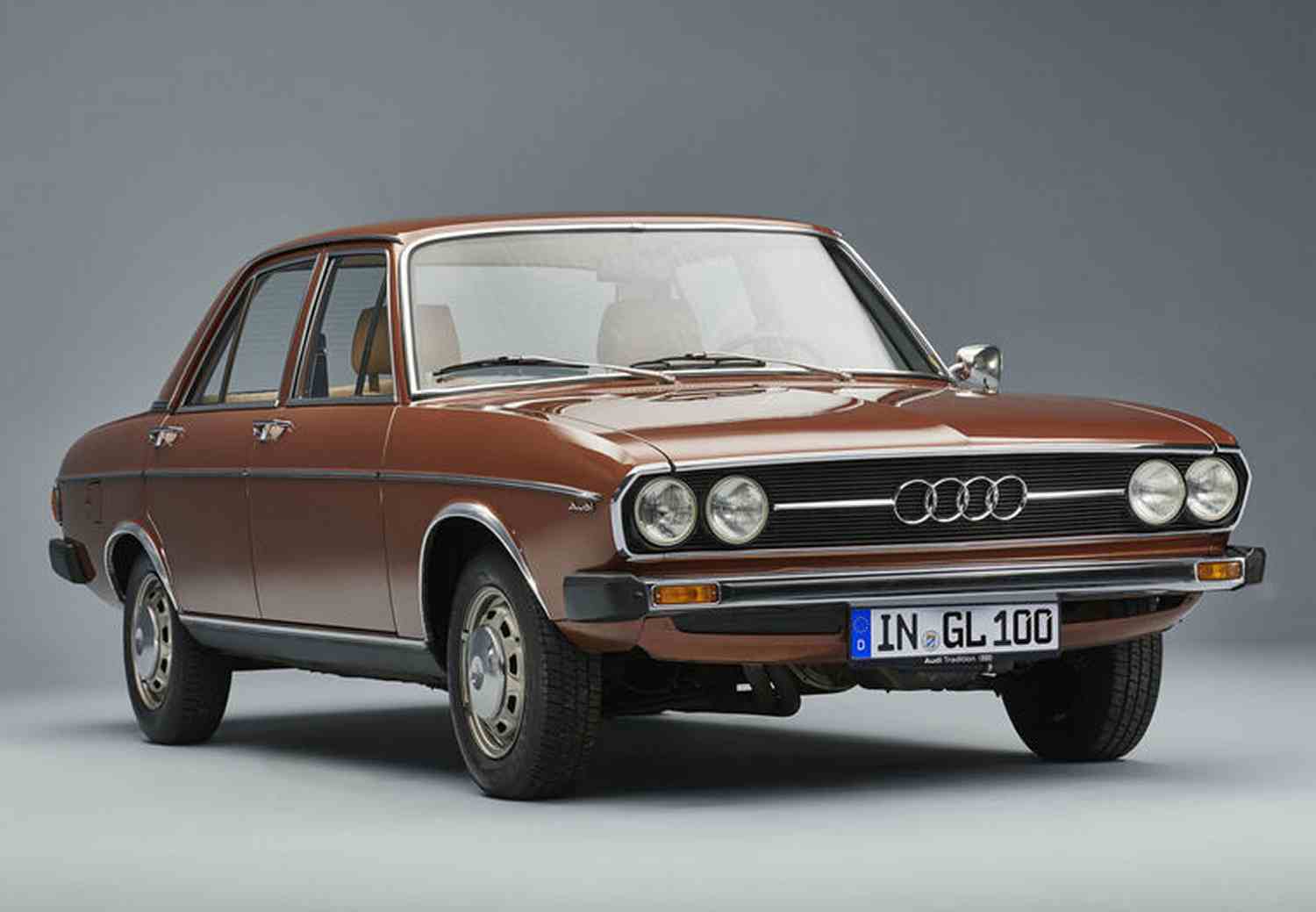 Audi 100 C1, 112 hk, 4 dørs, 70mod