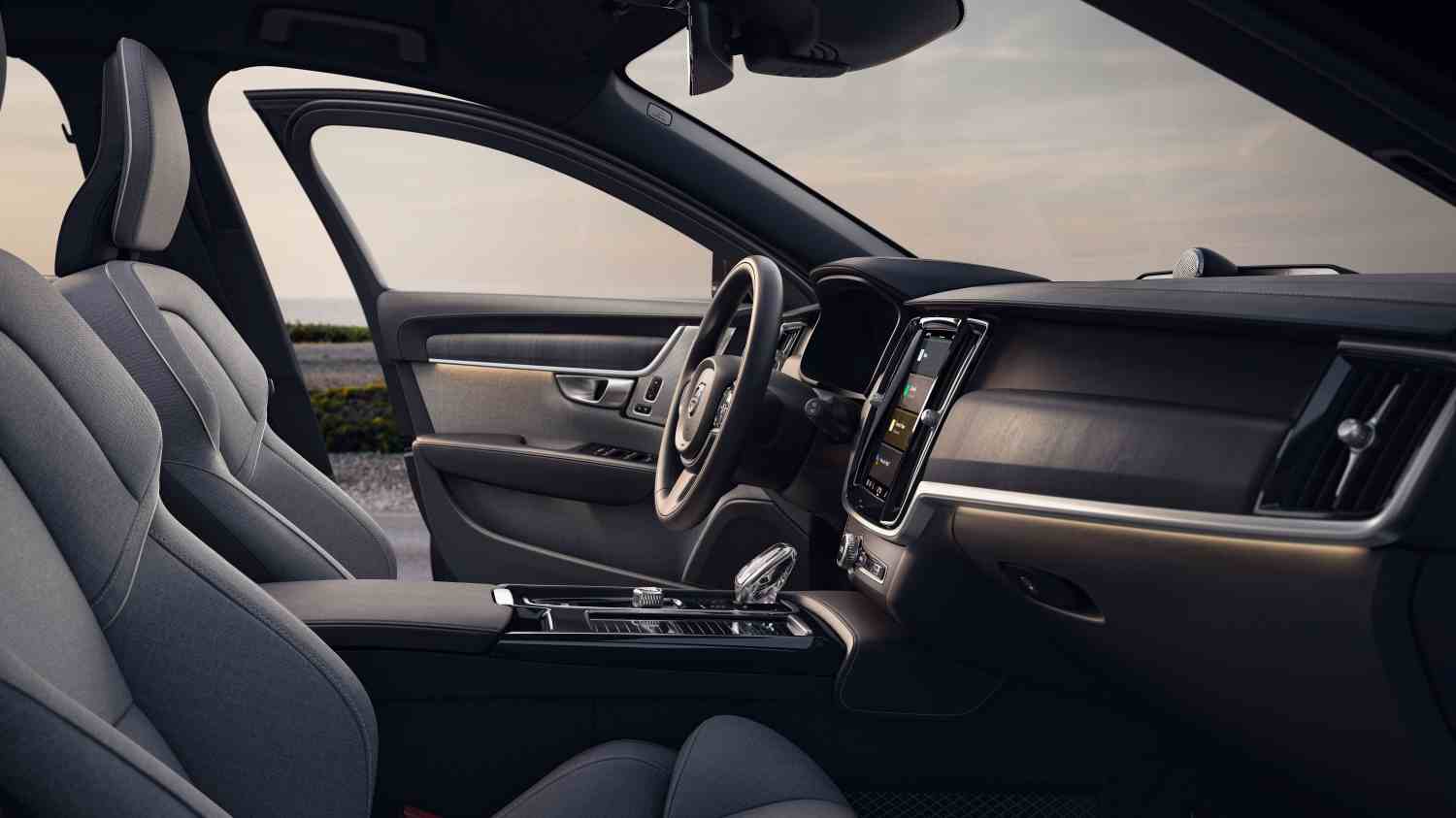 Volvo V90 + recharge T6 350 hk  Ultimate Bright