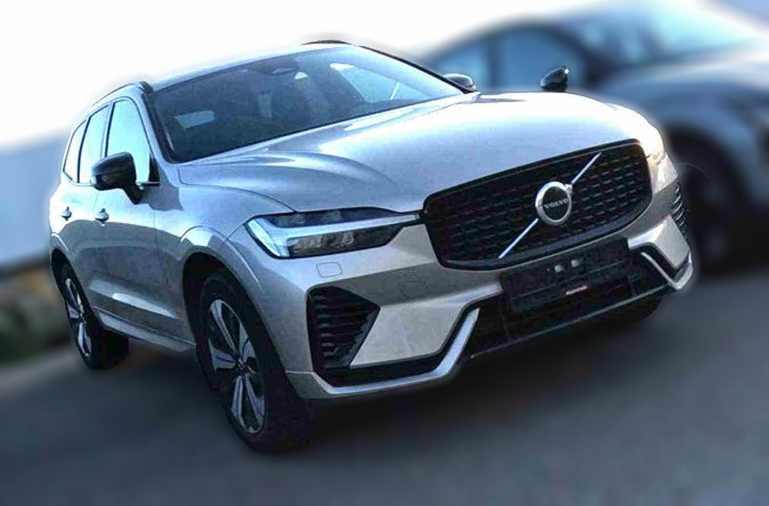 Volvo XC60 + Recharge T8 Recharge Plus Dark