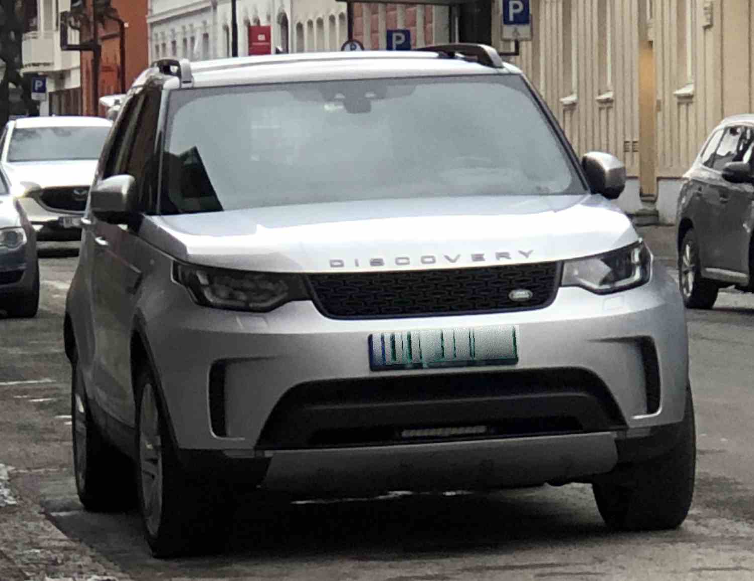 Land Rover Discovery 3.0 SDV6 AWD Vare 306hk