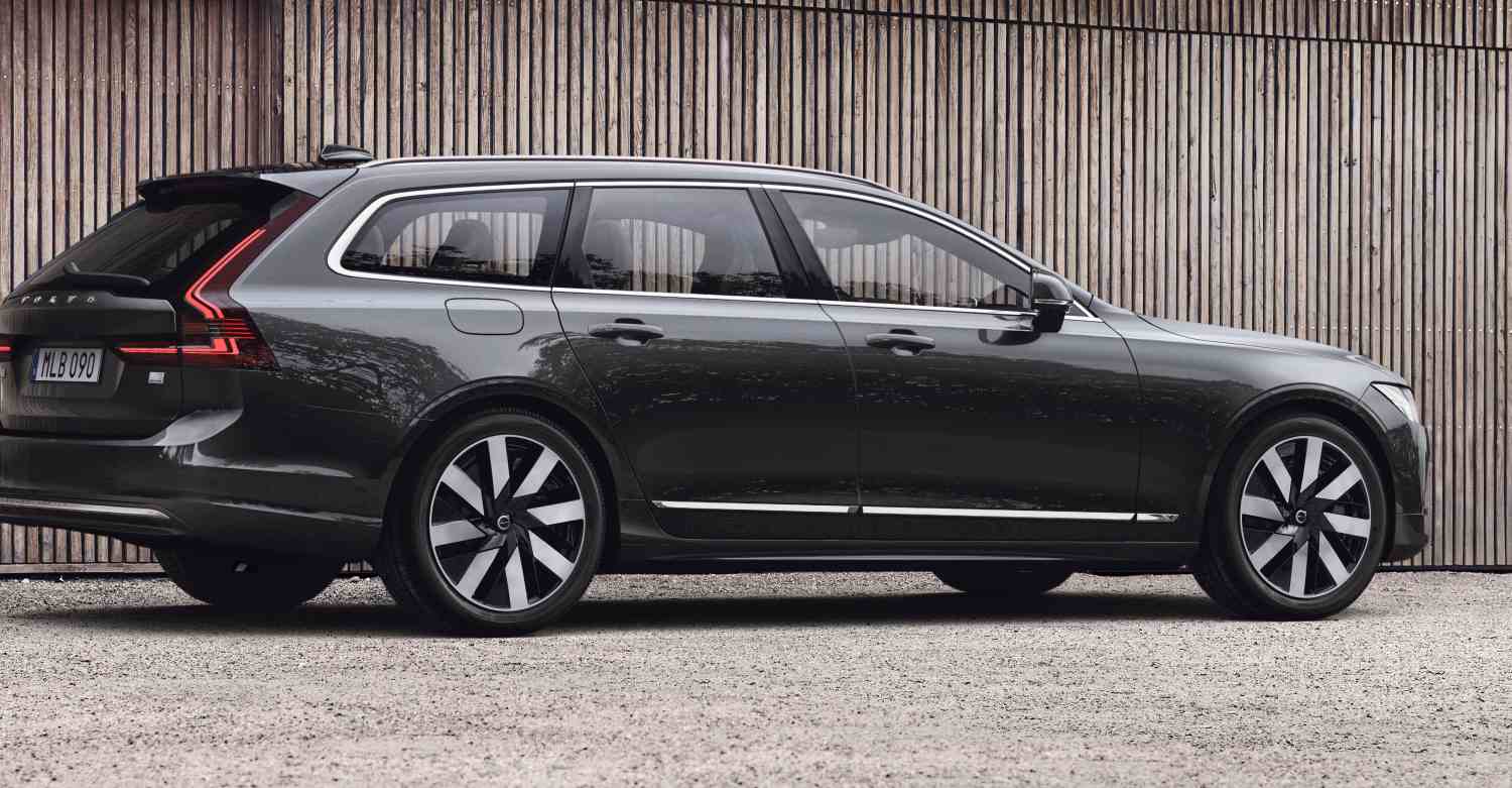 Volvo V90 + recharge T8 456 hk Plus  Bright