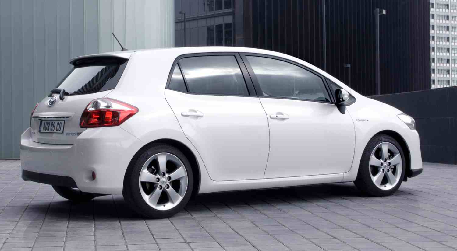 Toyota Auris 1.33 VVT-i (99 hk)