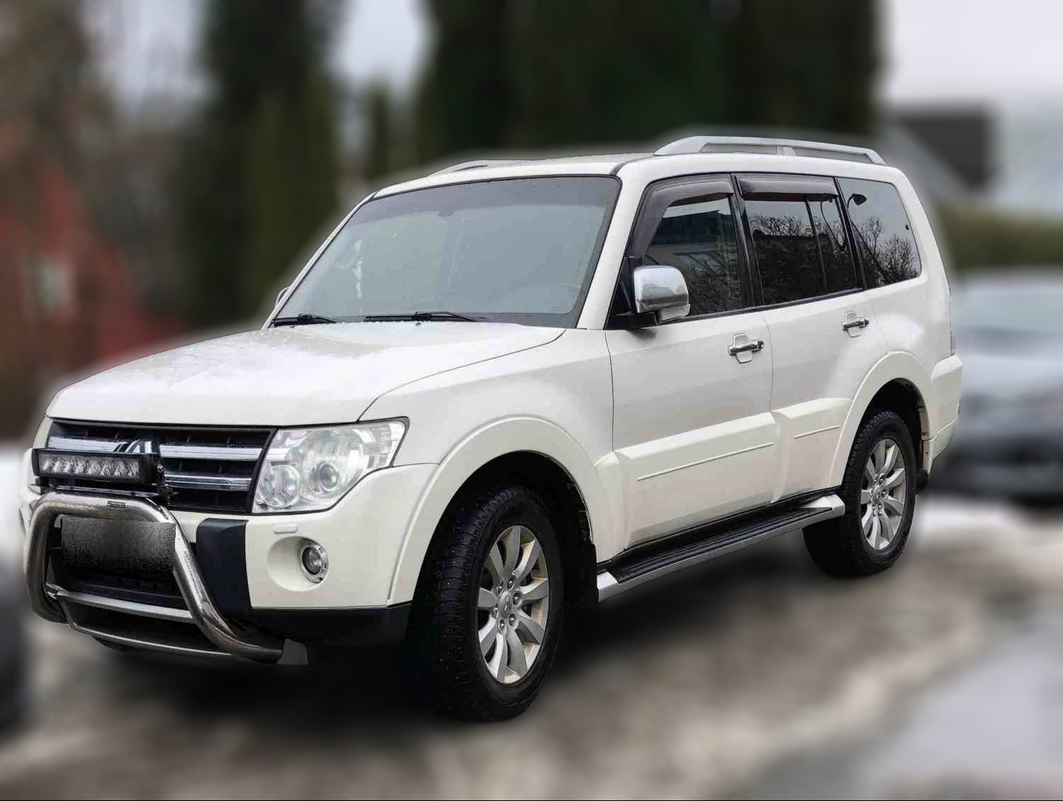 Mitsubishi Pajero IV (facelift ) 3.2 DI-DC (200hk) 2010mod