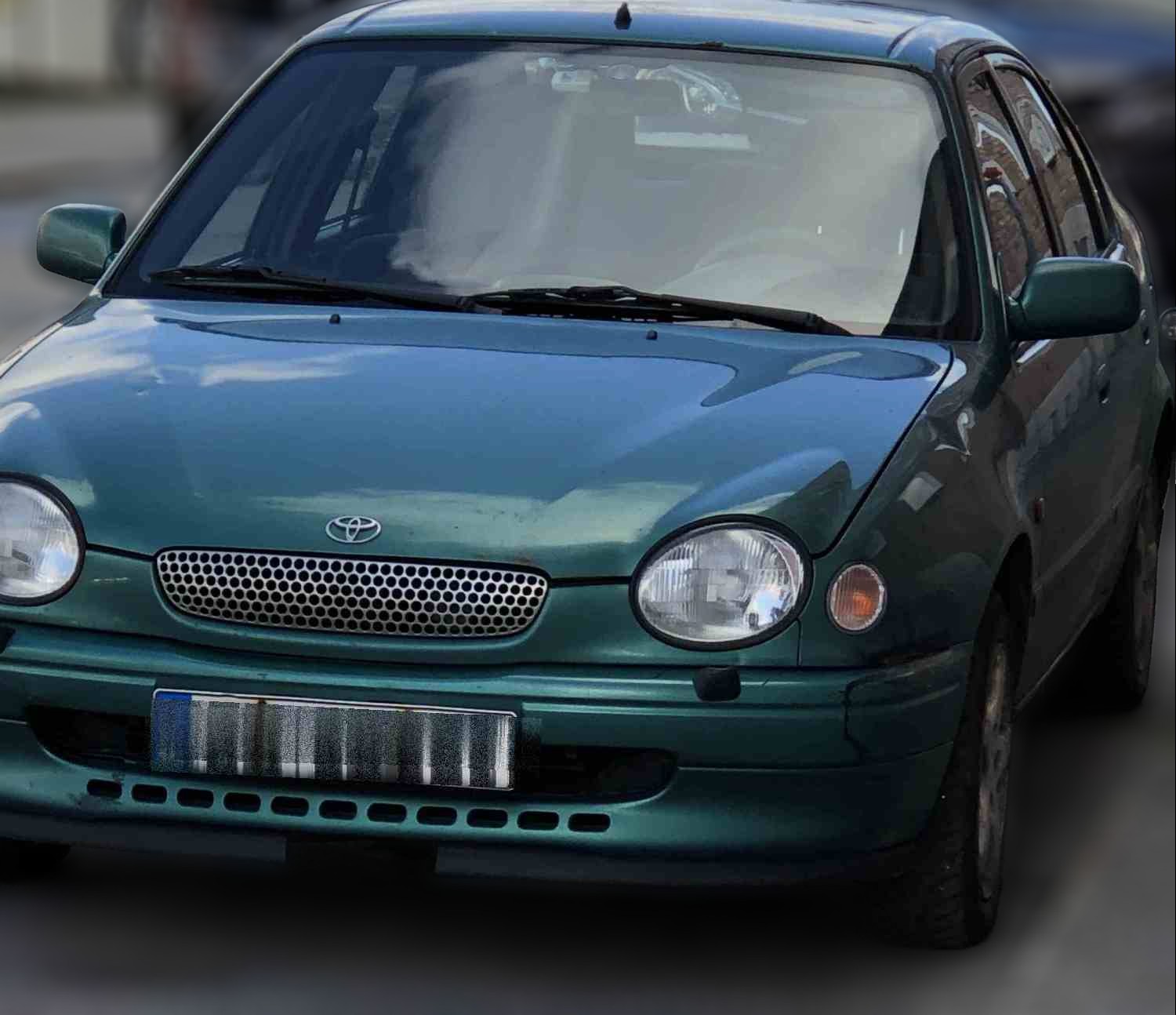 Toyota Corolla 5-dør liftback 1.3 85 HK 99mod