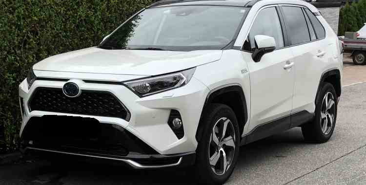 Toyota RAV4 PHEV Plug-in Hybrid E-CVT 306hk