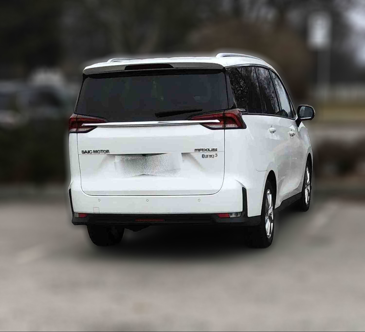 Maxus Euniq-5 7 seter 70 kwt 177 HK Exclusive, 21modell