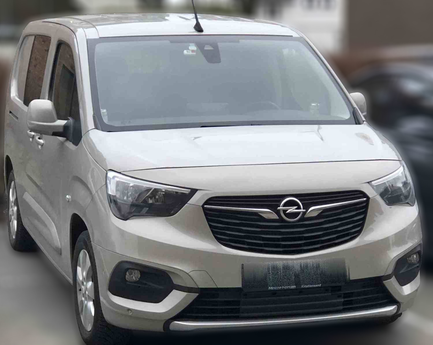 Opel Combo varebil COMBO Cargo XL 1,5 131hk 09mod