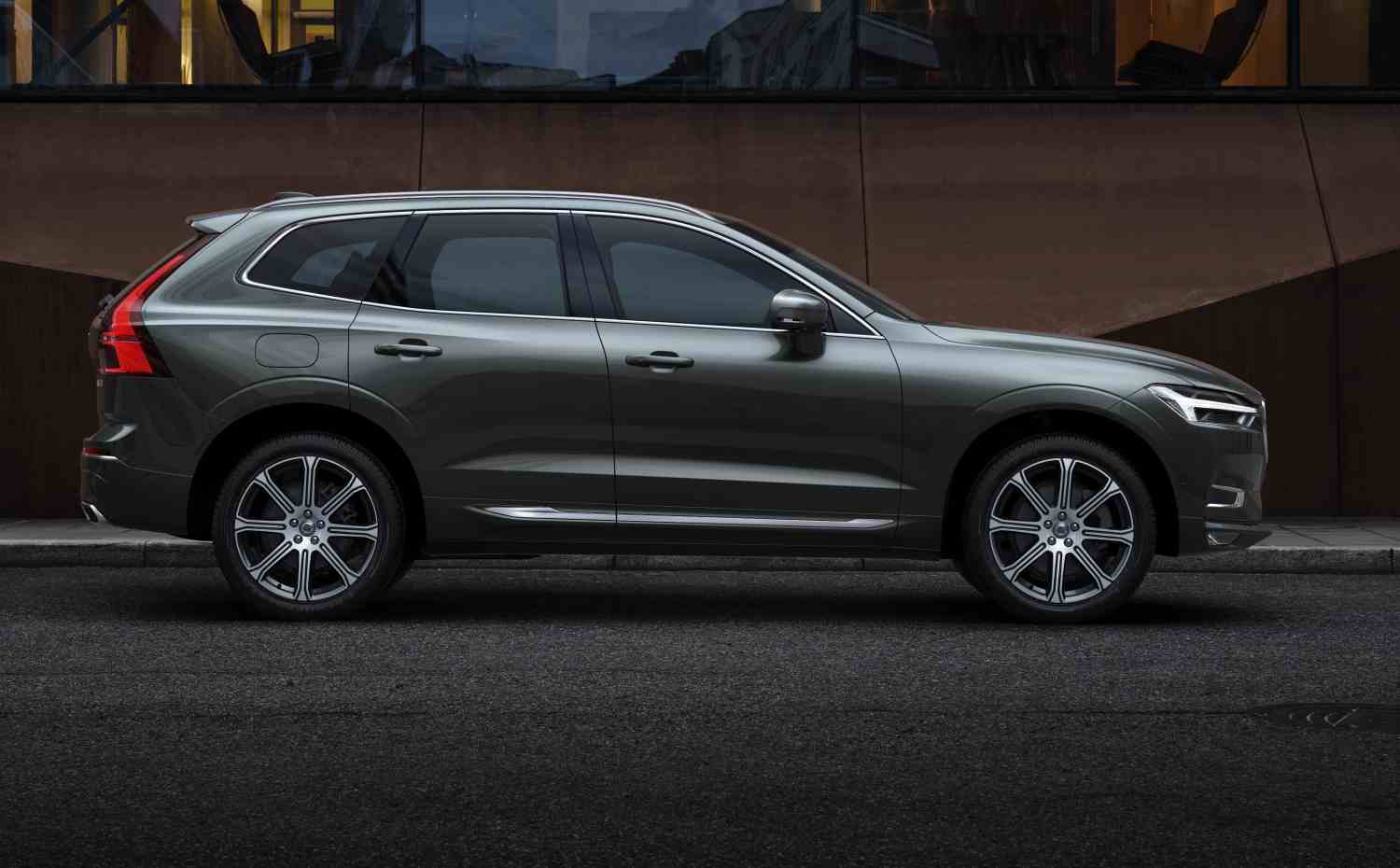 Volvo XC60 + Recharge T6 (253+87) 340 hk Pro Edition