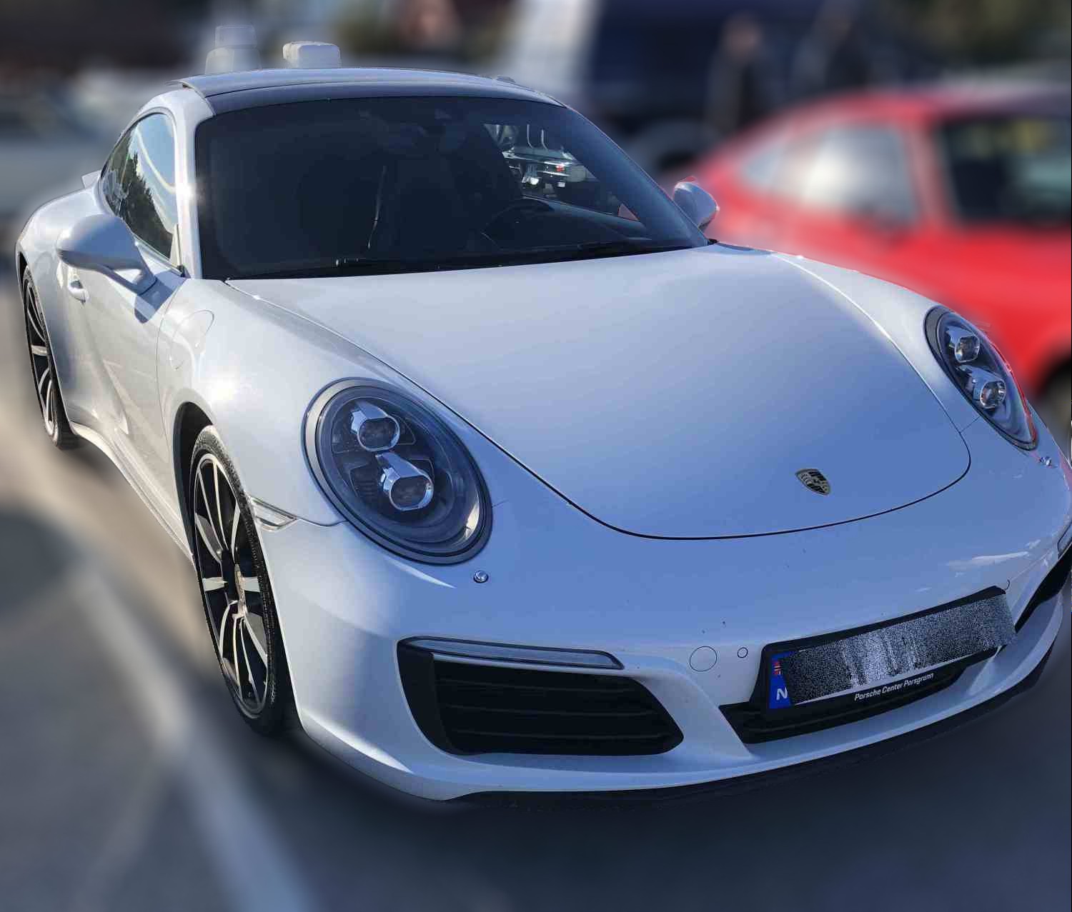 Porsche 911 Carrera 4 S 420hk 17mod
