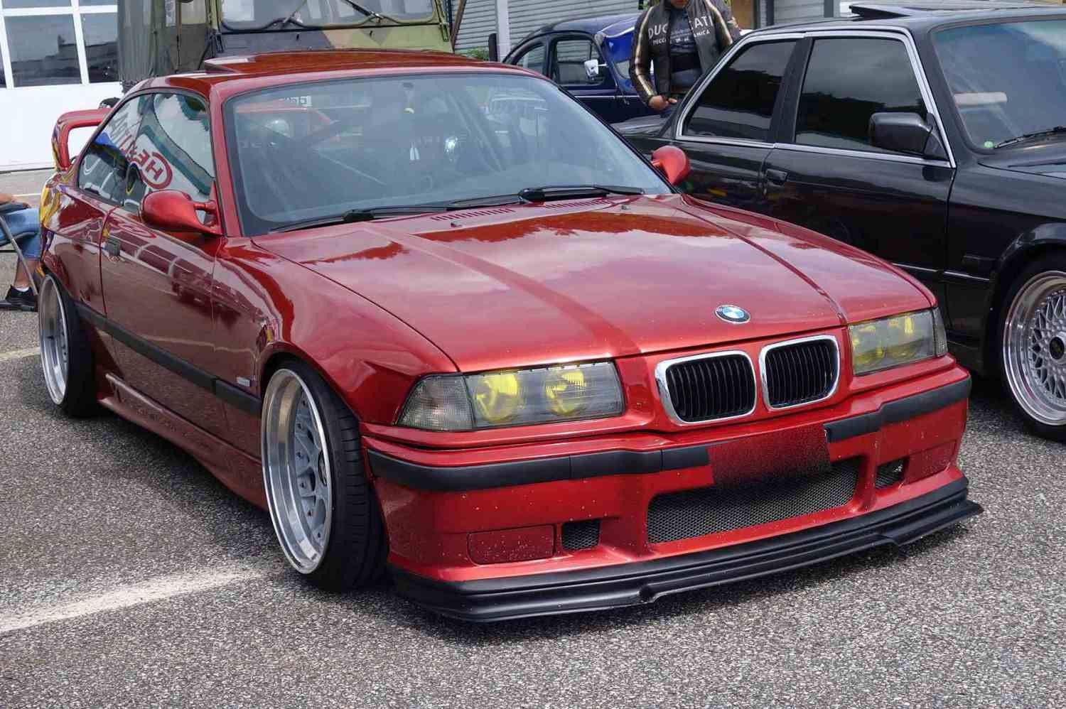BMW 3-serie sedan/coupe 318is coupe, 140 hk med bur