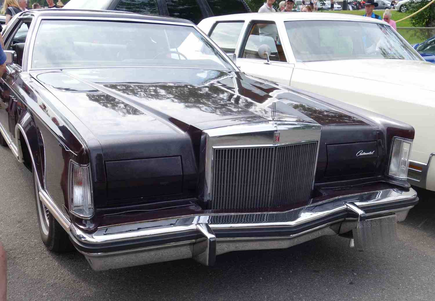 Lincoln Continental 78  coupe 2 dørs 212 hk, 7,5 l motor