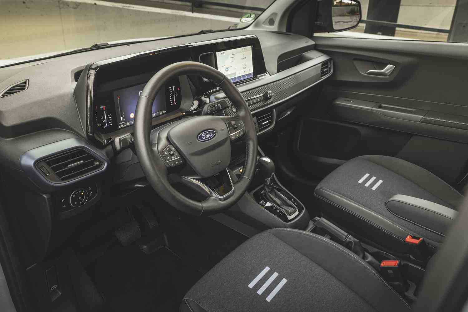 Ford Transit Courier 1,0L EcoBoost 125 HK Limited
