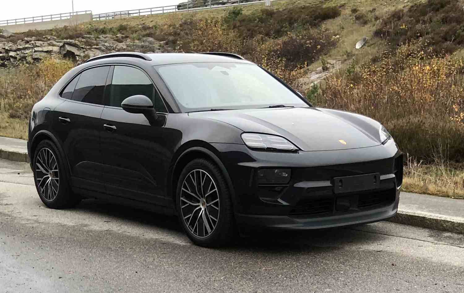 Porsche Macan electric Electric 27