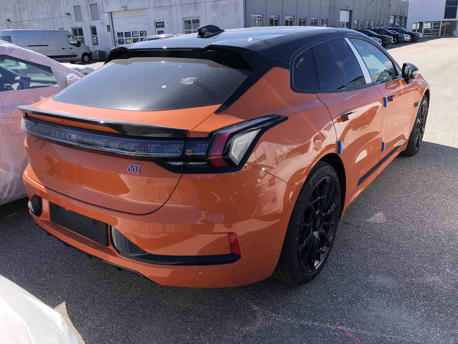 Zeekr 001 1 gen performance 100kWt, 544hk 2025 mod