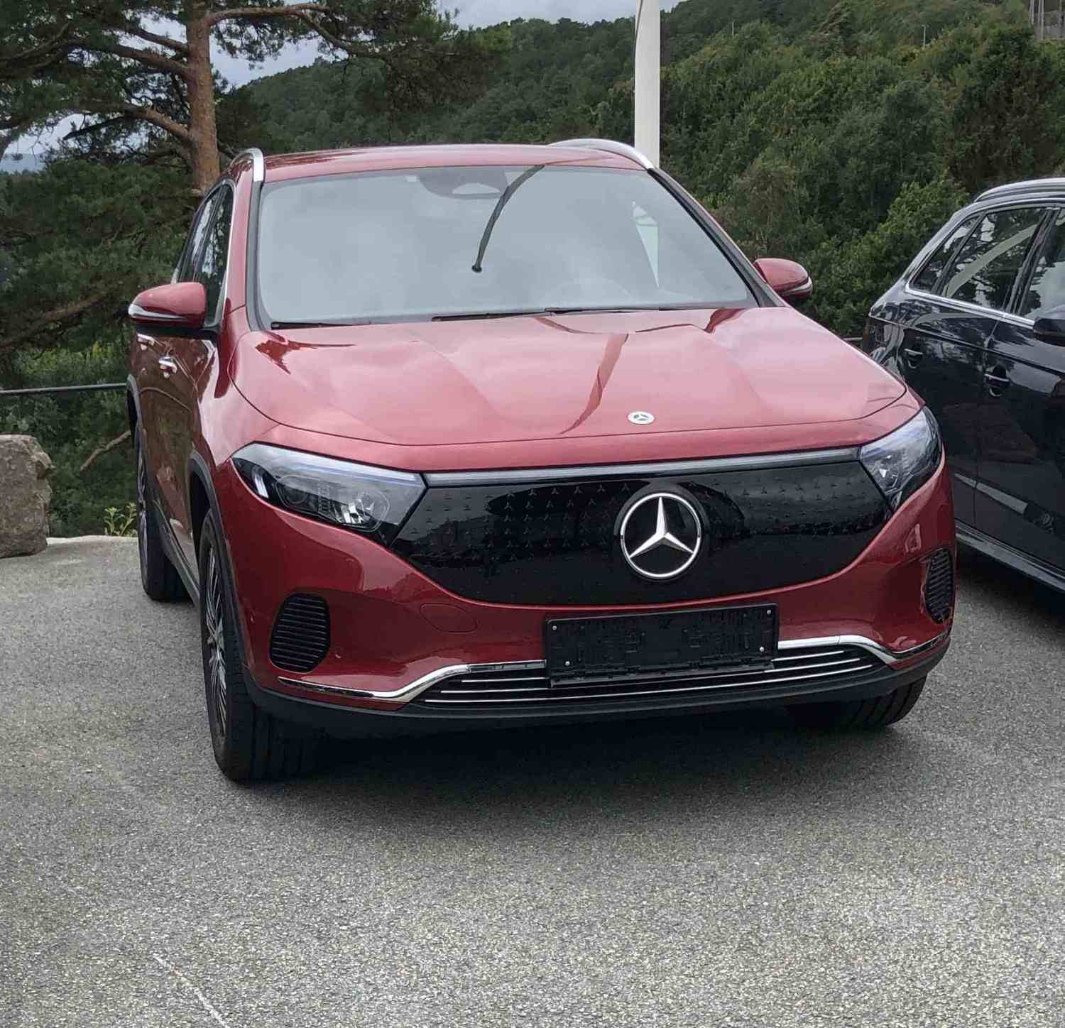 Mercedes-Benz EQB 250+