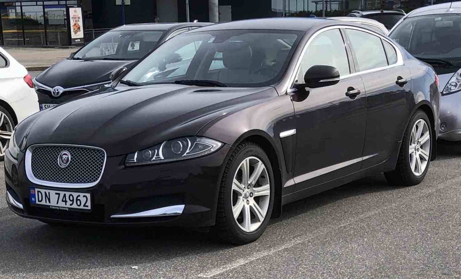 Jaguar XF Sedan saloon. XF V6 241 hk diesel facelift