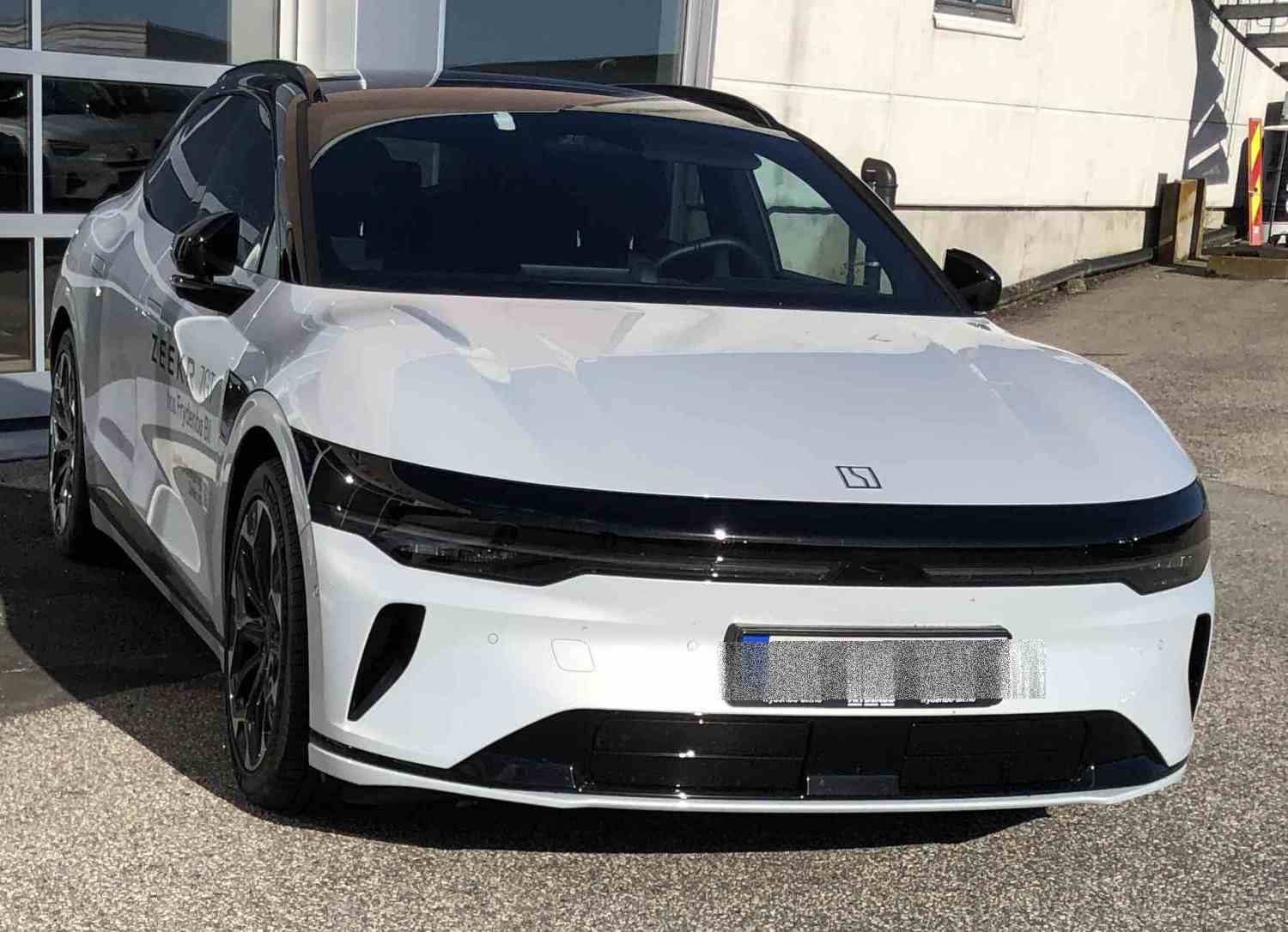 Zeekr 7GT 7GT hvit privilege awd