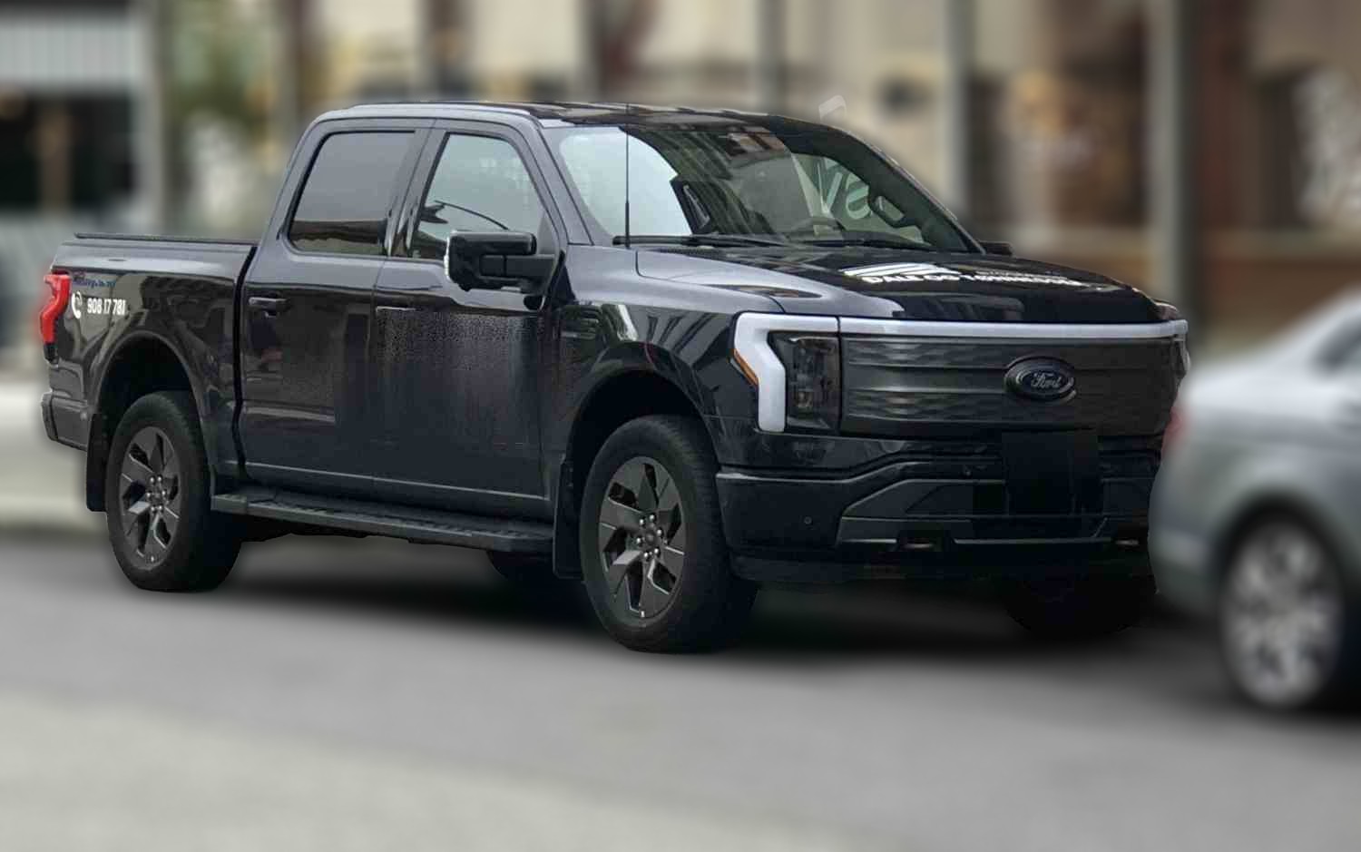 Ford F-150 Lightning Standard Range, (98 kWh) Pickup