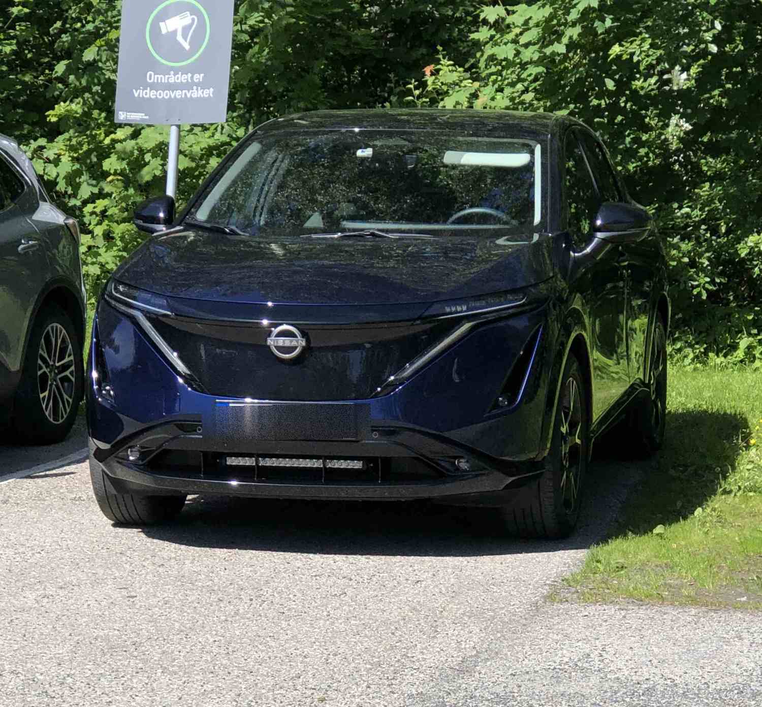 Nissan Ariya 87 KWT E-4ORCE blå