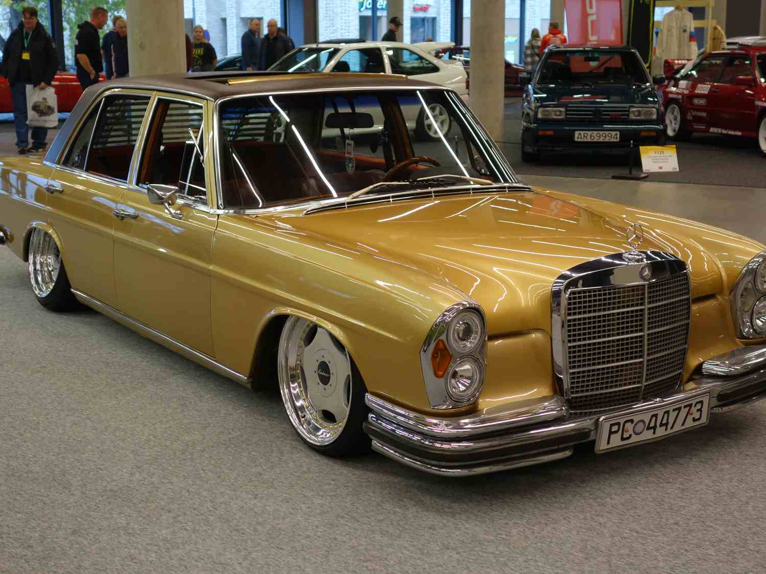 Mercedes-Benz W108/W109 280 S Automat, 140hk