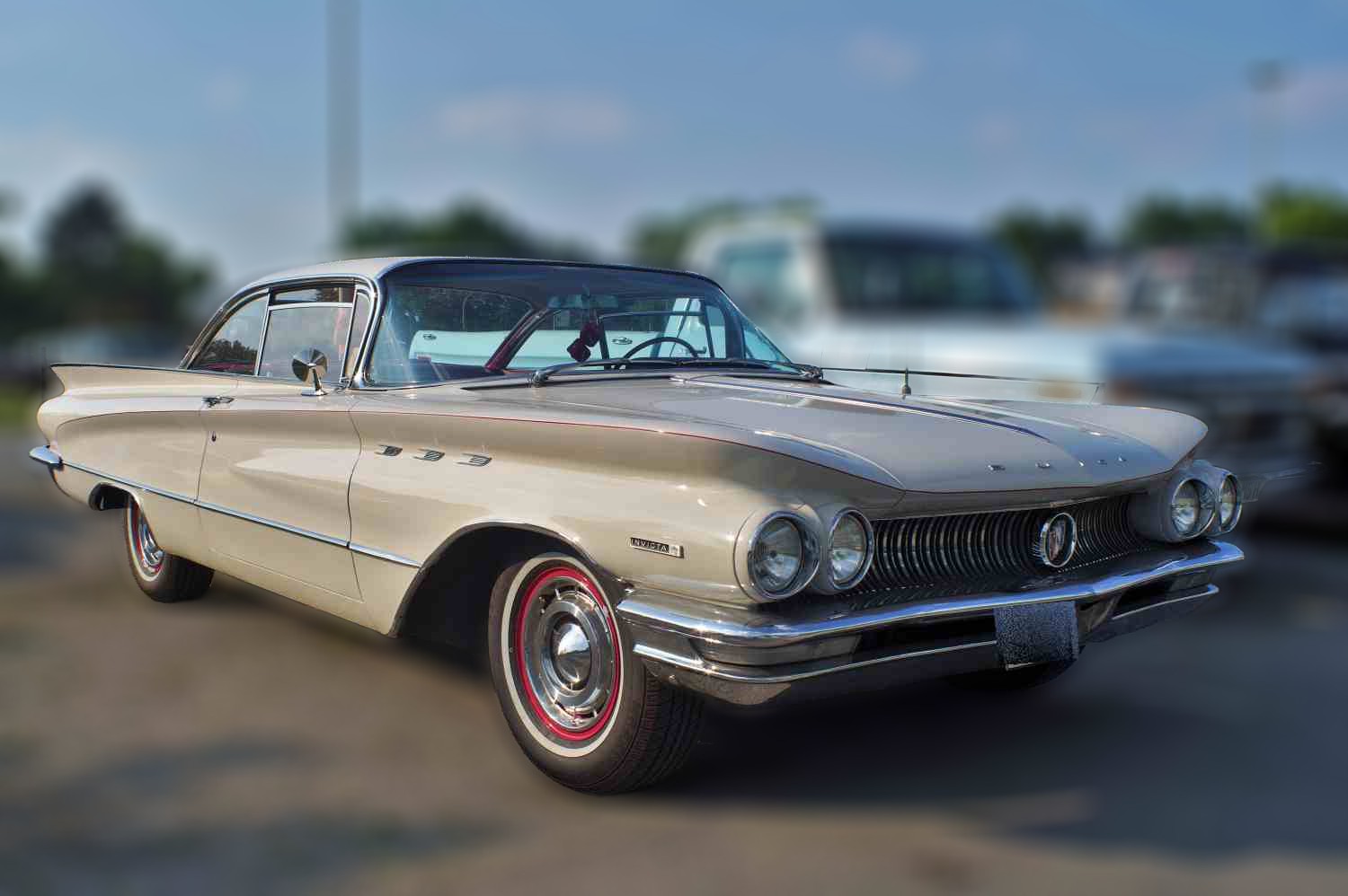 Buick Invicta 2-door Hardtop 6.6 V8 Automatic, 330 hk