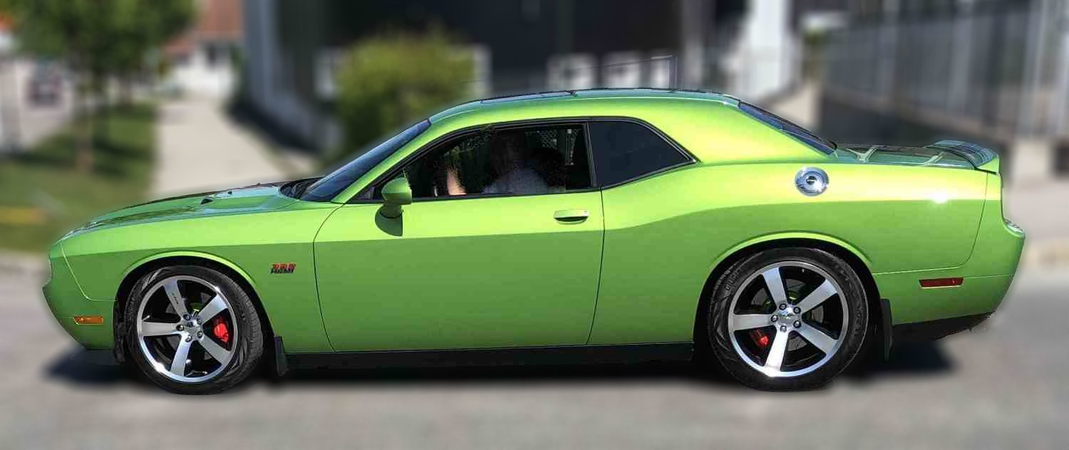 Dodge Challenger 6,4 Hemi automat, auto, 476 hk