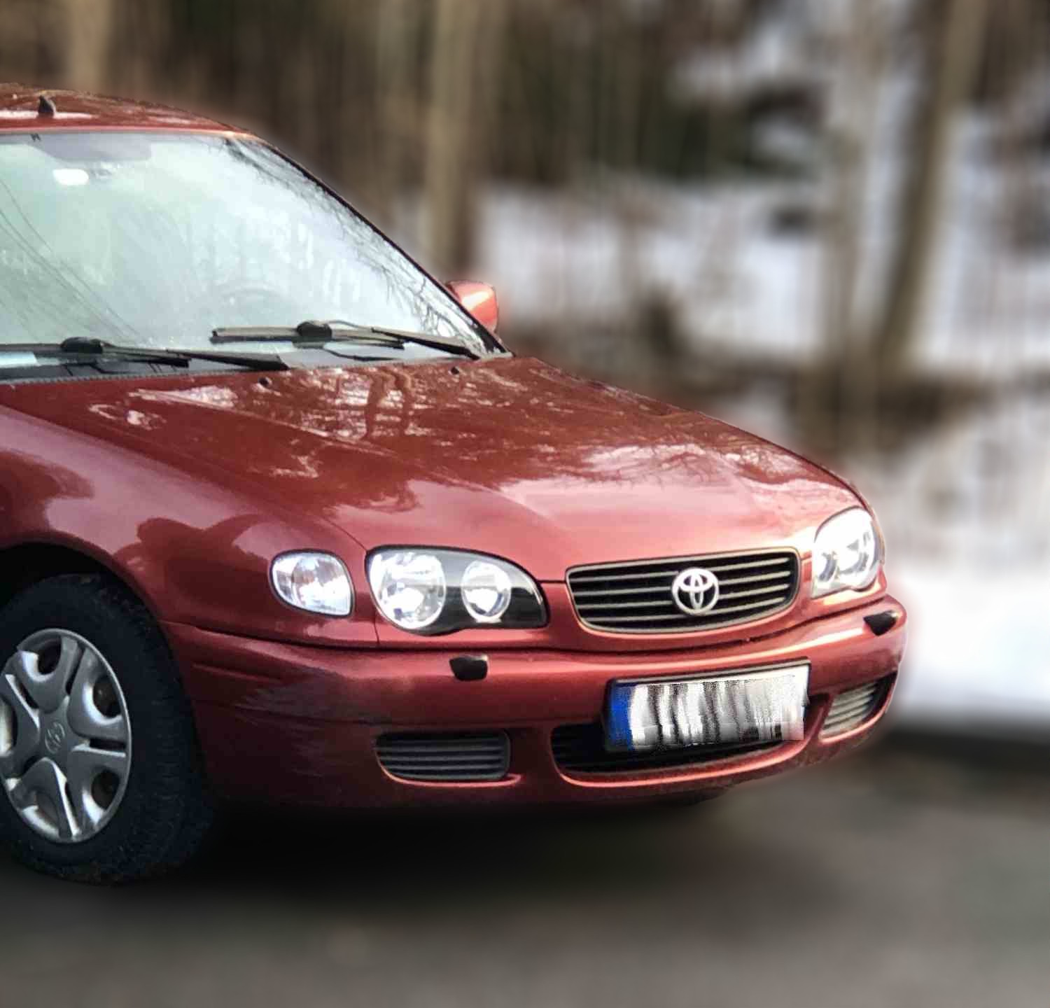 Toyota Corolla 5-dør halvkombi generation E110 1.3 97 HK
